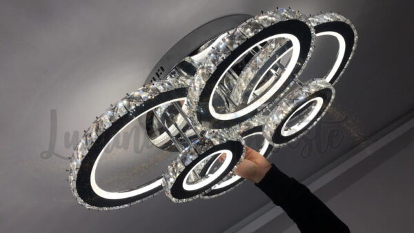 Lustra LED