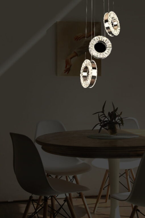 Candelabru LED cu cristale