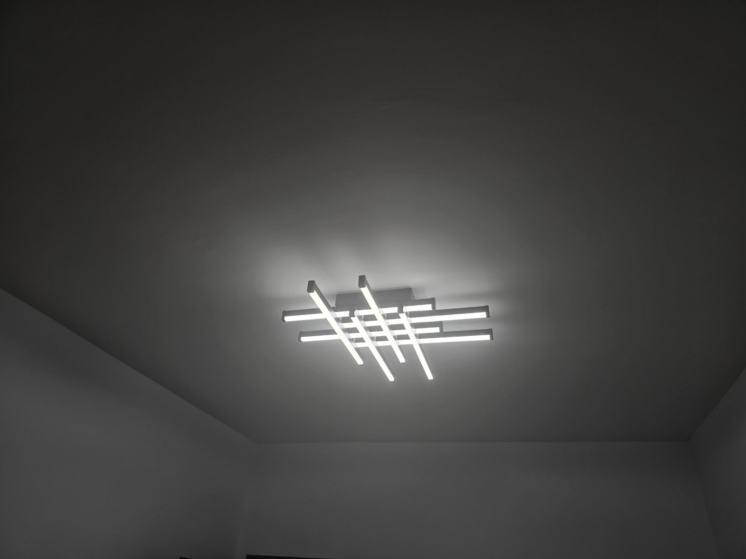 Lustra LED 150W Zig Zag Negru, Telecomanda photo review