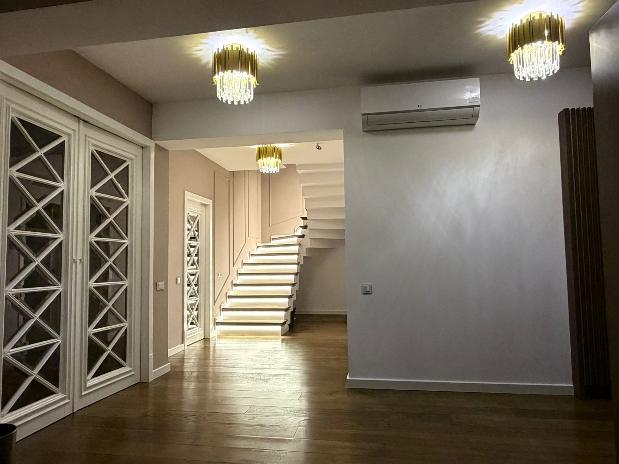 Candelabru Scaly Gold 400 photo review