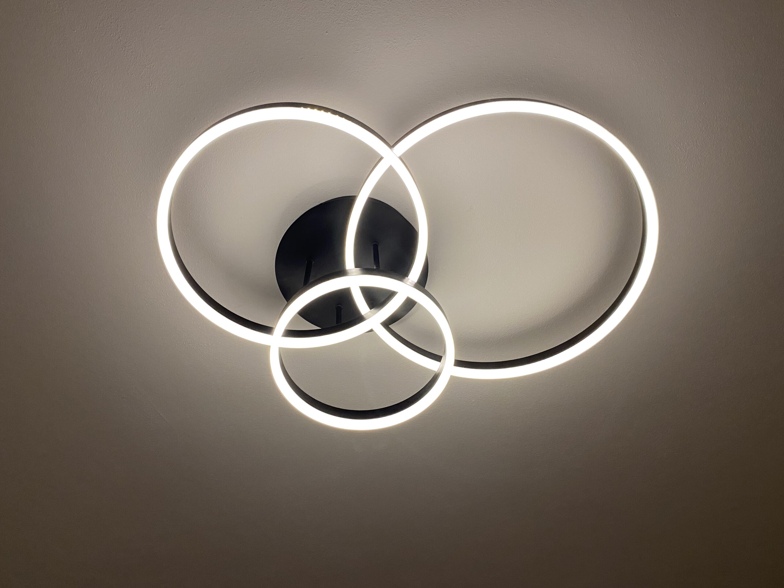 Lustra LED 154W Minimalist 3 Cercuri Black, Telecomanda photo review