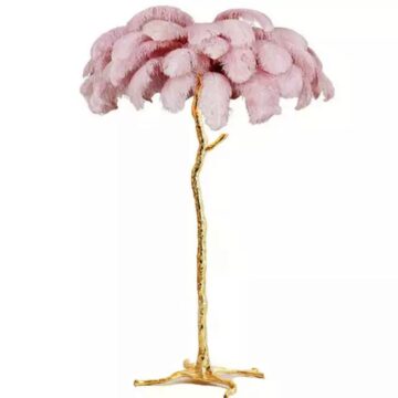 Copac decorativ cu pene de strut