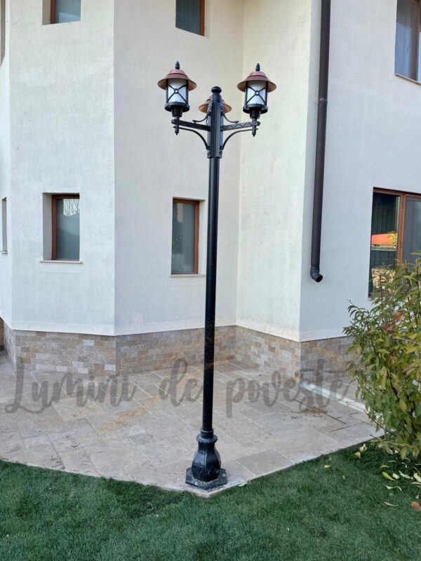 stalp iluminat gradina