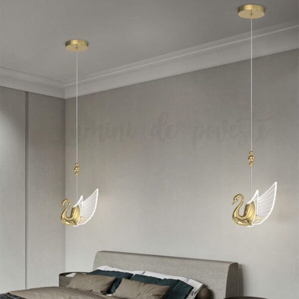 Candelabru LED Swan