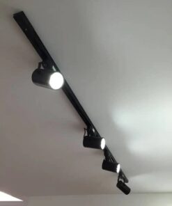Spot LED 30W pe sina
