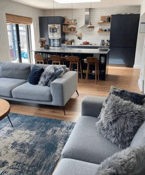 Amenajarea livingului intr-un apartament la bloc