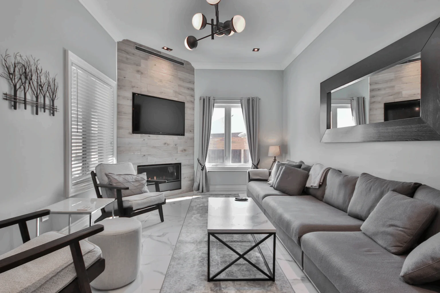 Amenajarea livingului intr-un apartament la bloc