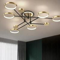 Lustre casa scarii