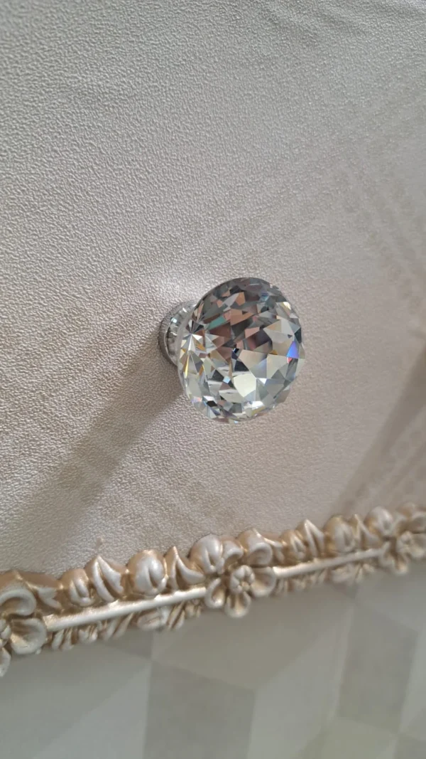 Poza pentru Maner Mobila Cristal Rotund Argintiu