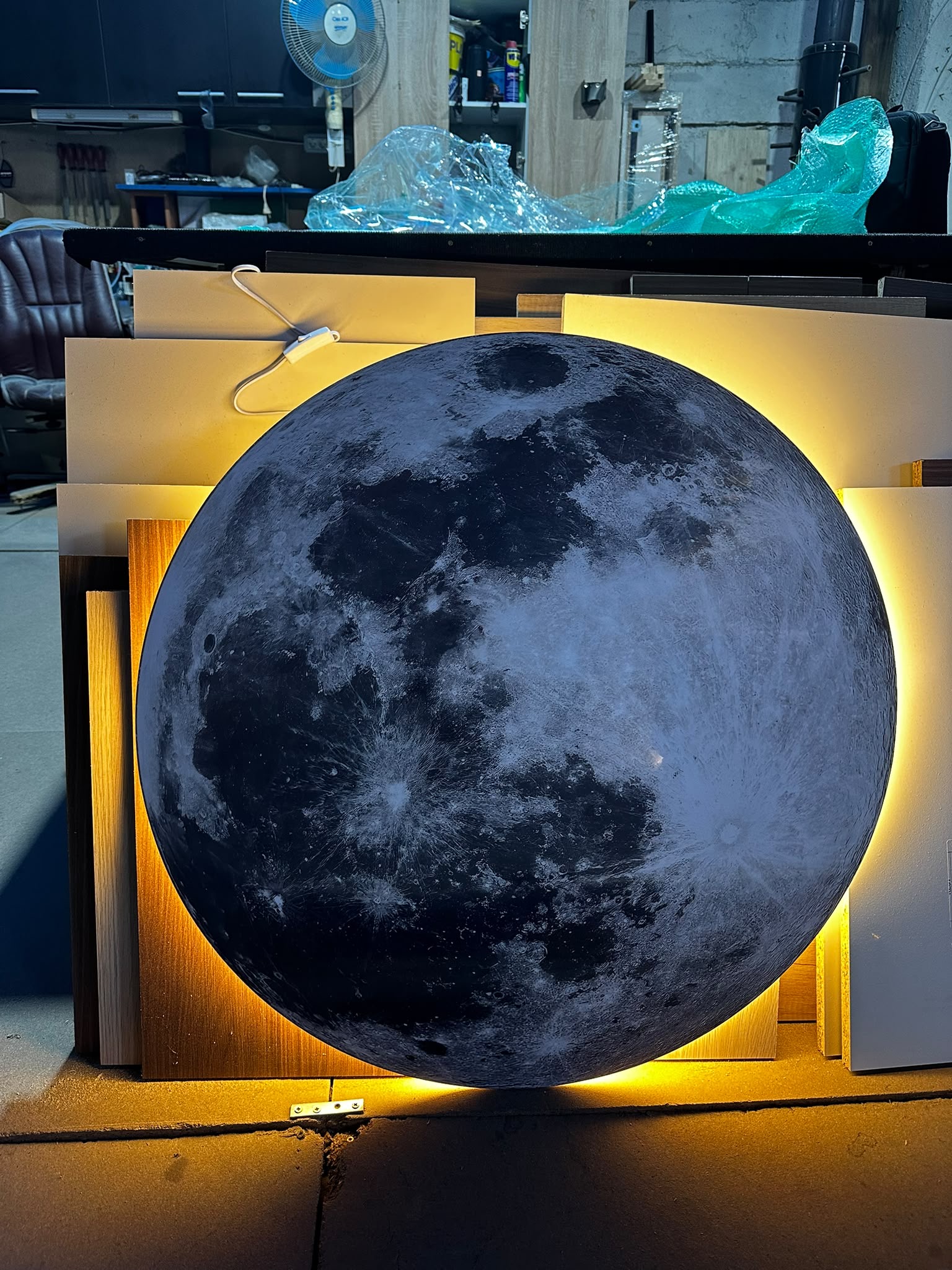 Tablou LED decorativ Luna Plina, 80 cm photo review