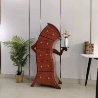 Dulap decorativ maro cu sertare, design artistic curbat