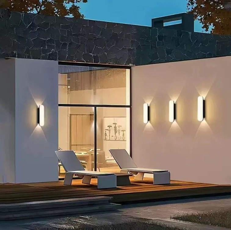 Aplica LED 12W Exterior Vertical Beam Aplica LED 12W Exterior Vertical Beam